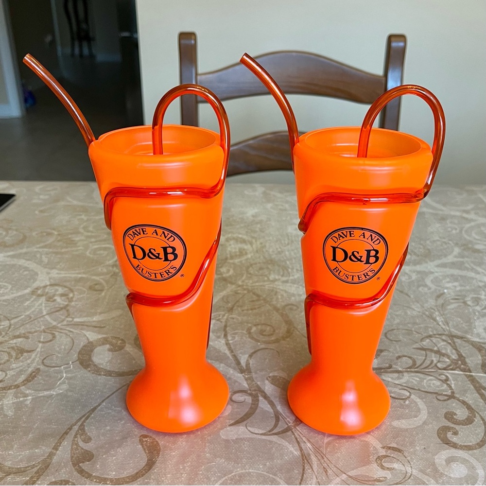 Dave & Buster’s Crazy Straw Orange Cups